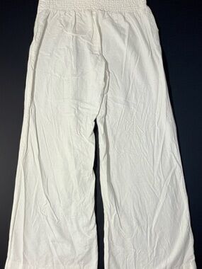 Women’s Relaxed White Pants EST. 1946